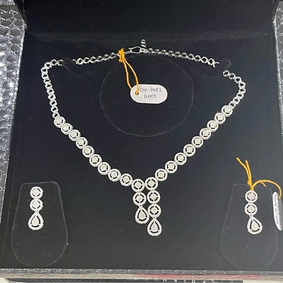 Diamond Bracelet- 3.54 Carats in 14K Gold & Some 23.5K Gold Bangles - Picture 7 of 14